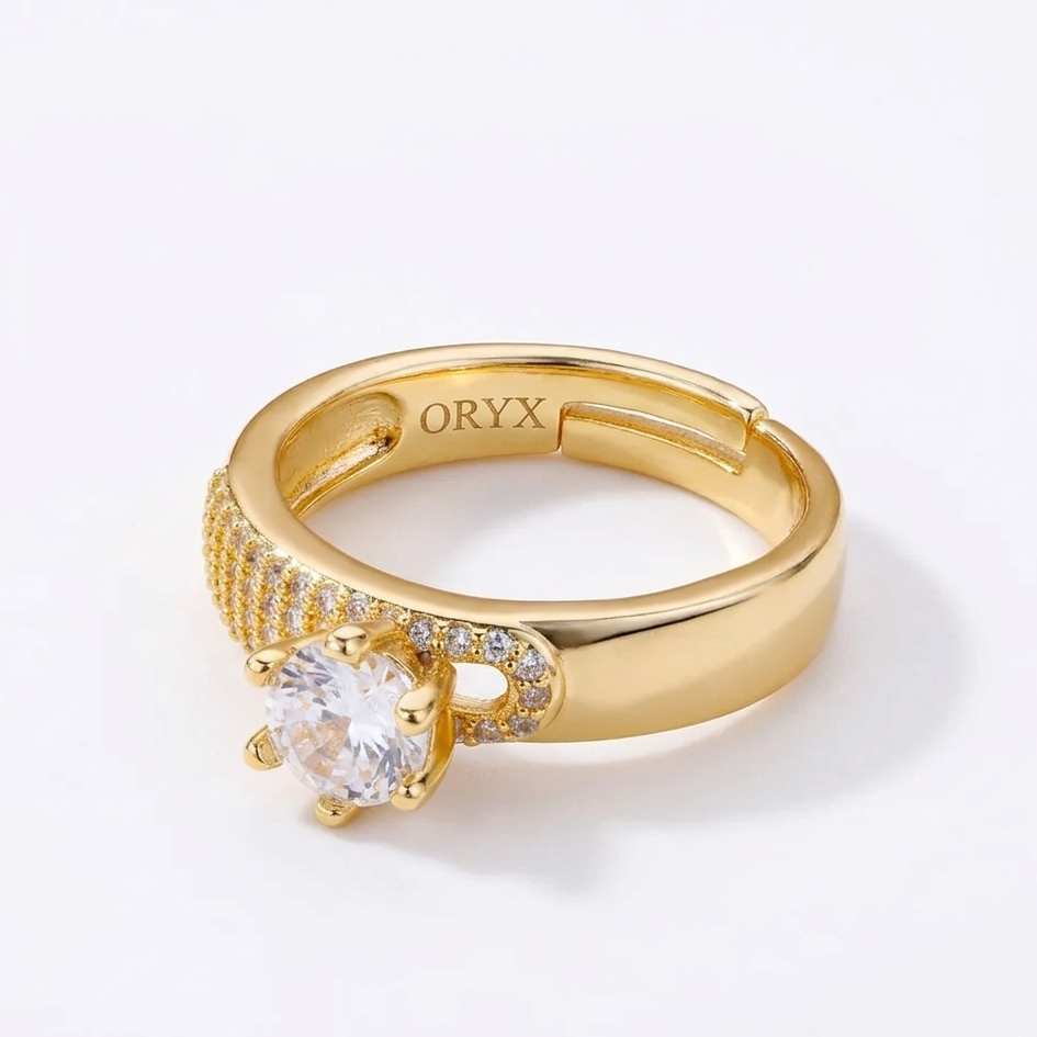 Luxurious Adjustable Ring with Zirconium Stone