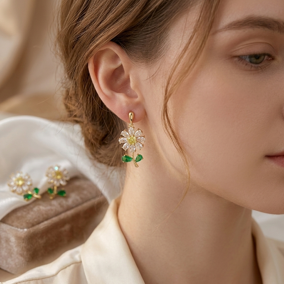 White Flower Earrings and Necklace Set 18K