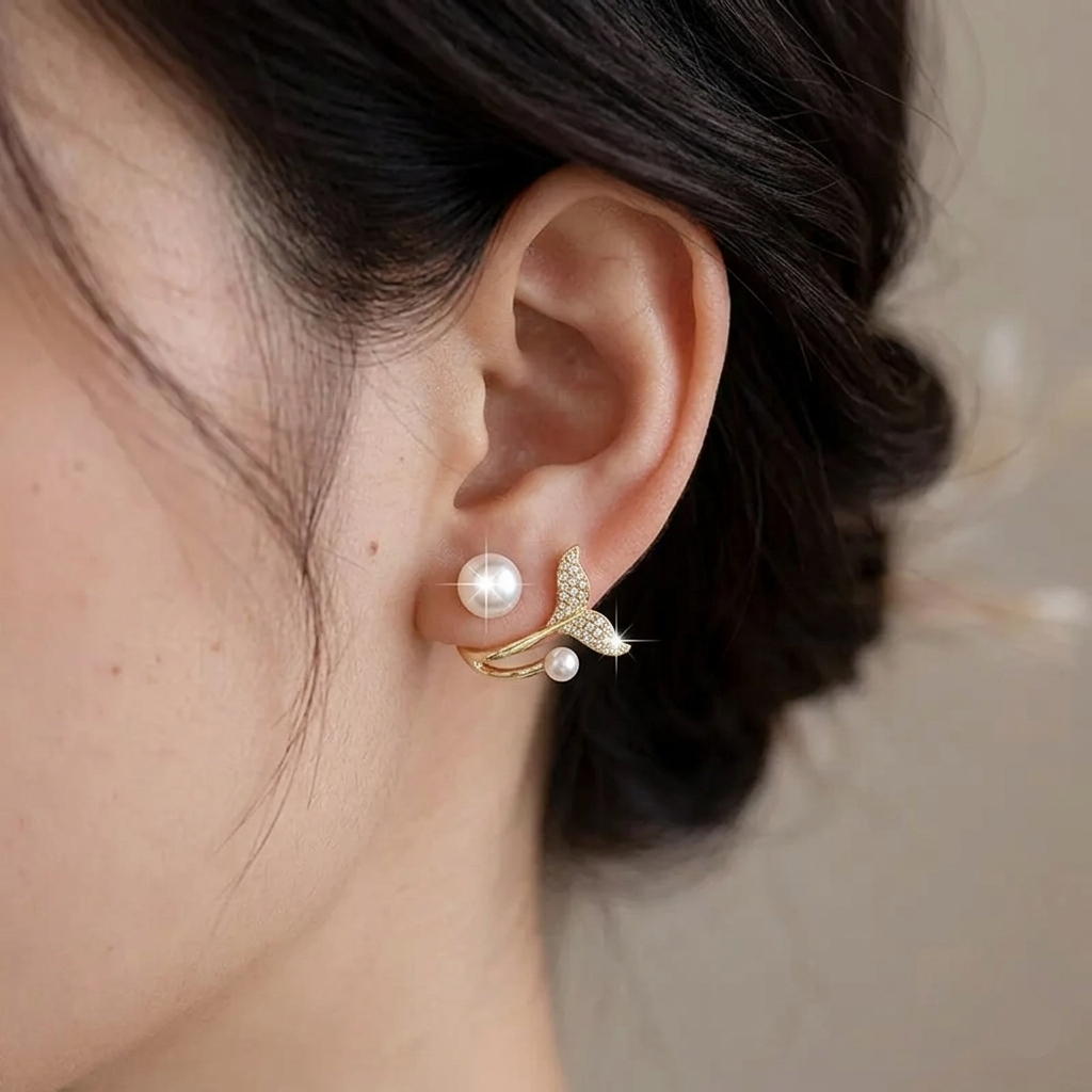 Sea Mother-of-Pearl Earrings in 18K Gold