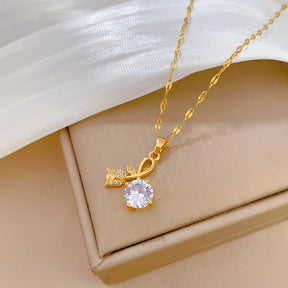 Rose Necklace Inlaid with Zirconia