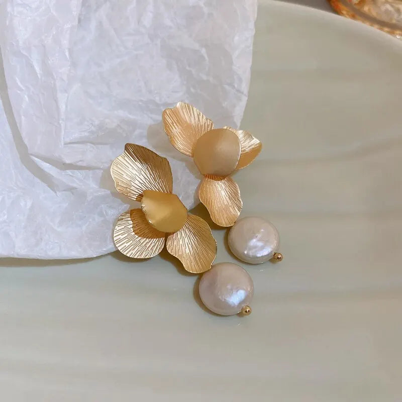 Petal Earring with Delicate Pearl
