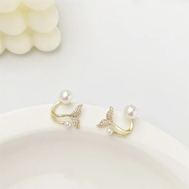 Sea Mother-of-Pearl Earrings in 18K Gold