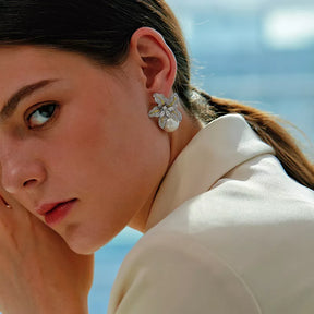 Life Pearl Earrings in 925 Silver Set with Zirconium
