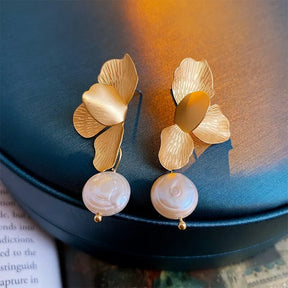 Petal Earring with Delicate Pearl