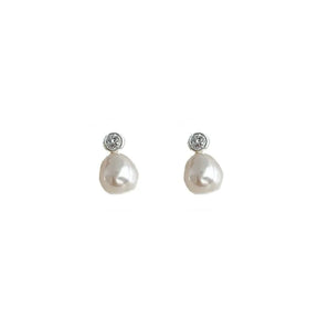 Luxurious Life Pearl Earrings