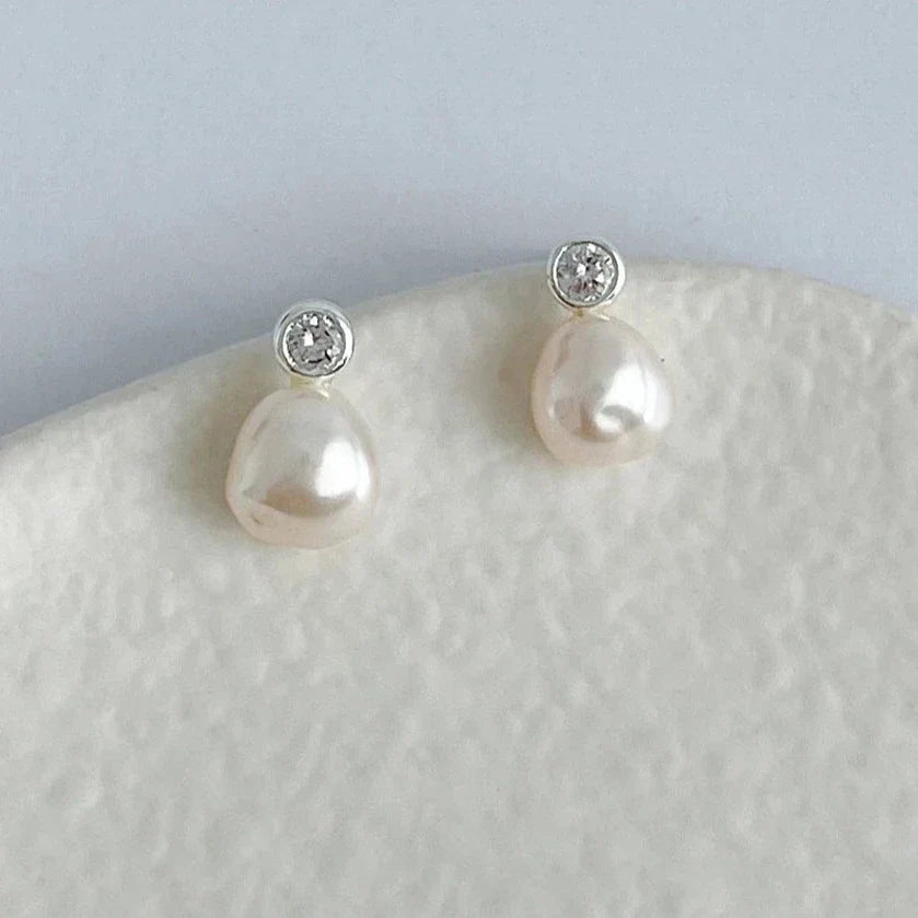 Luxurious Life Pearl Earrings