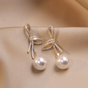 Pearl Bow Earring