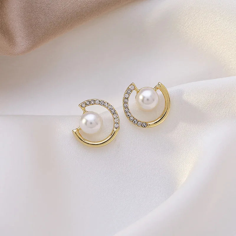 Zirconia-Set Pearl Earrings